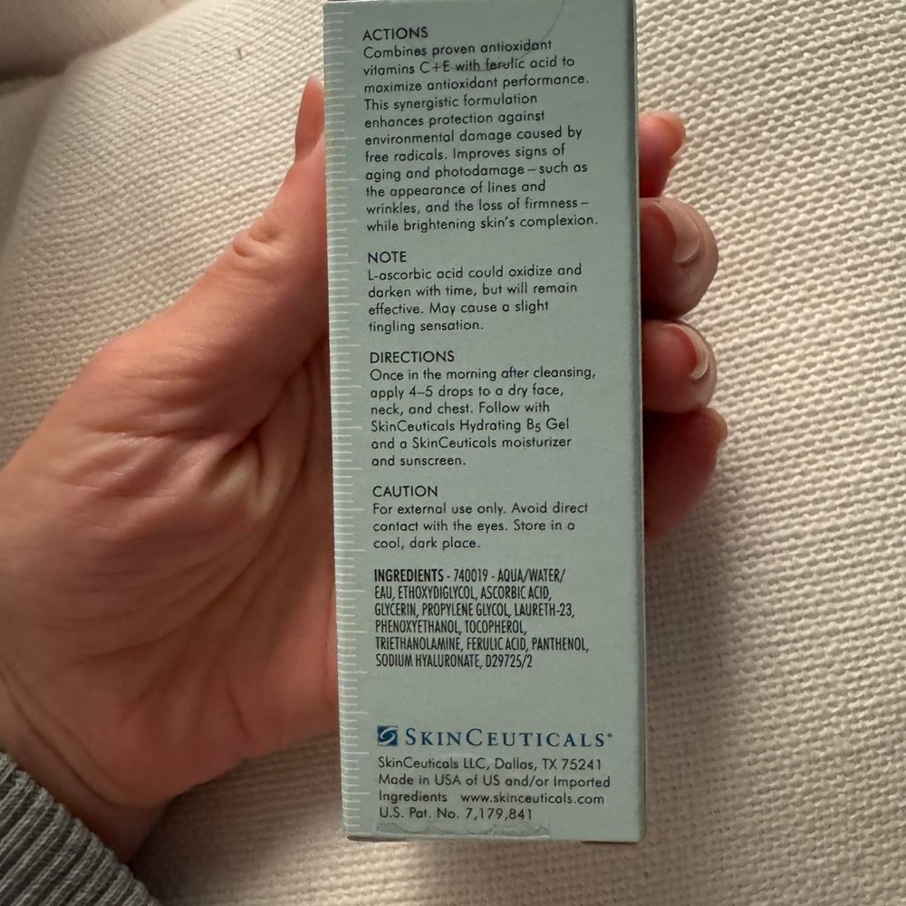 SkinCeuticals C E Ferulic Antioxidant Vitamin C Serum - Picture 2 of 3